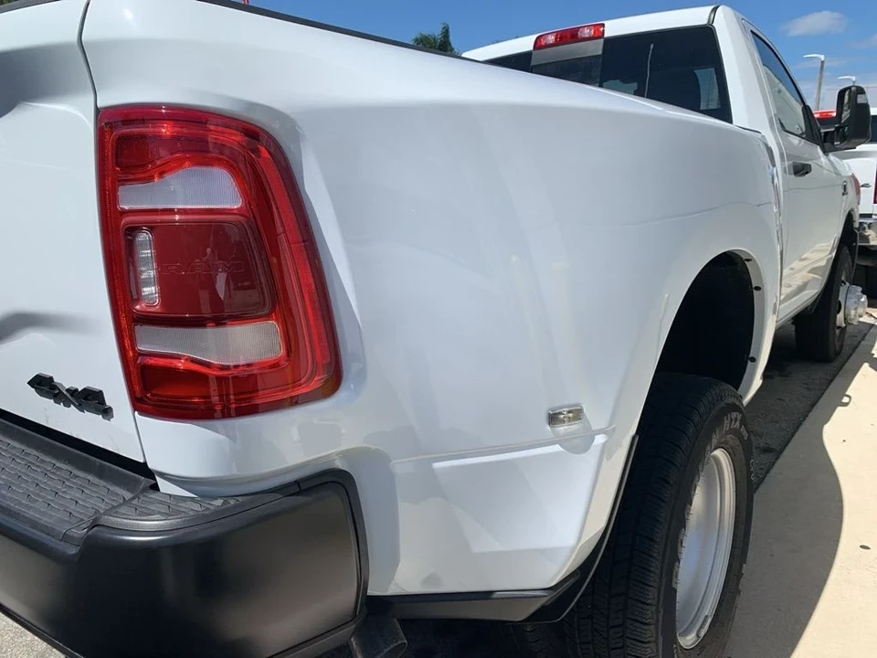 2024 Ram 3500 - Image 4 of 9