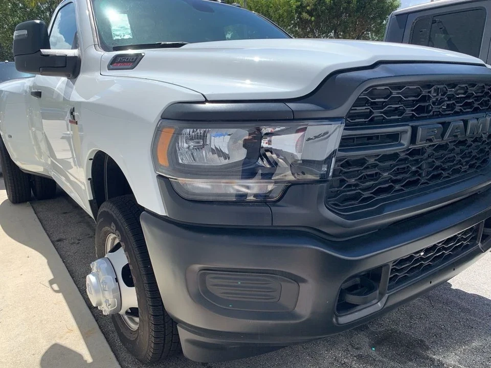 2024 Ram 3500 - Image 9 of 9