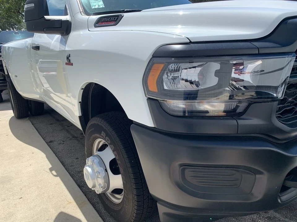2024 Ram 3500 - Image 3 of 9