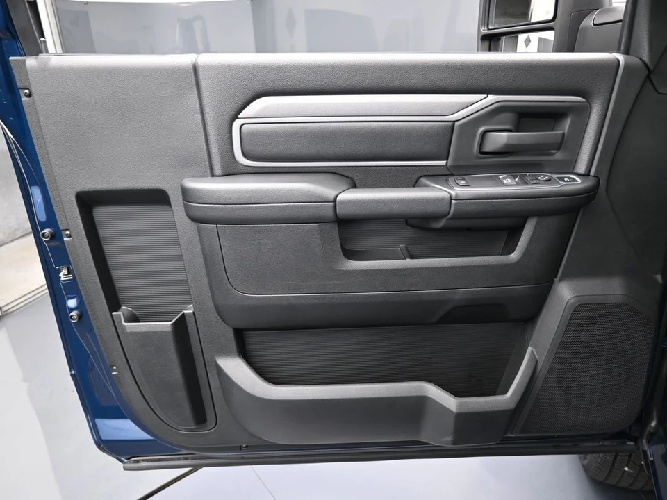 2024 Ram 3500 - Image 12 of 12