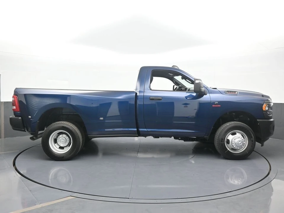 2024 Ram 3500 - Image 7 of 12