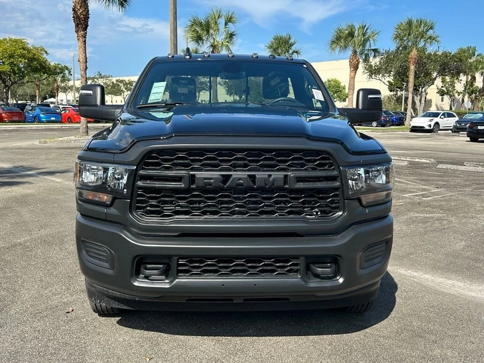 2024 Ram 3500 - Image 7 of 12