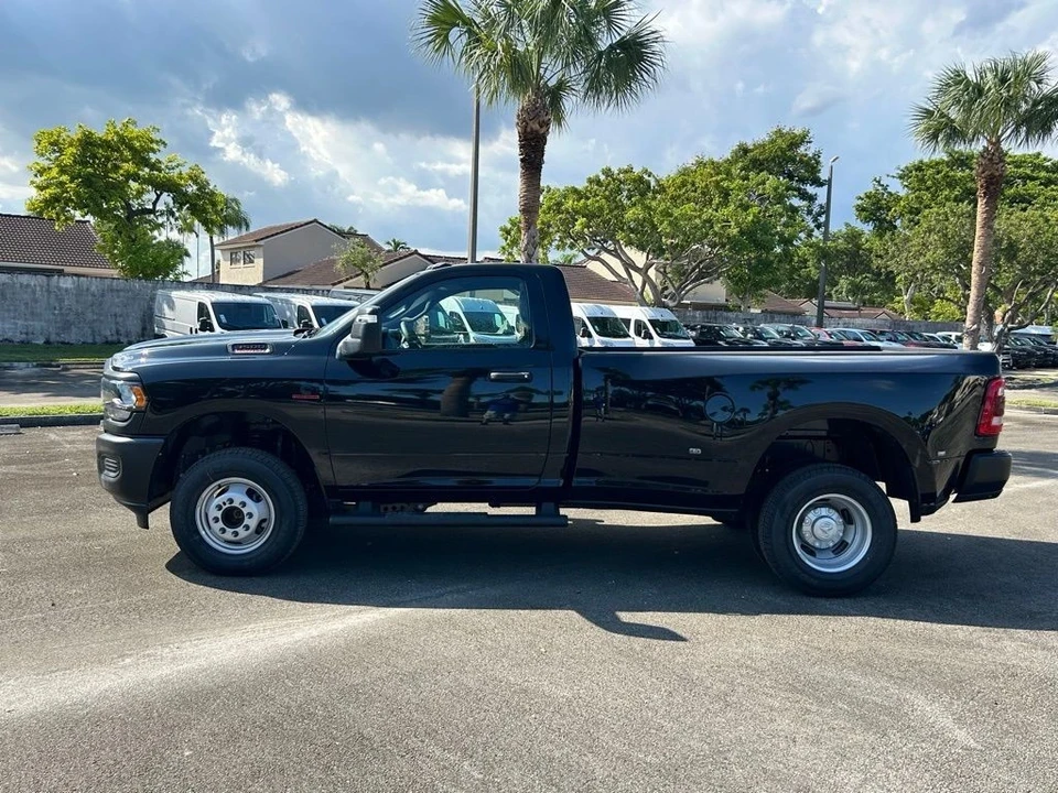 2024 Ram 3500 - Image 6 of 12