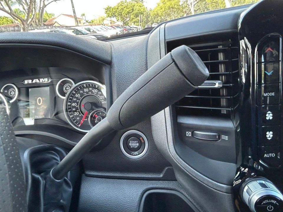 2024 Ram 3500 - Image 12 of 12