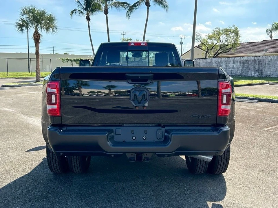 2024 Ram 3500 - Image 5 of 12