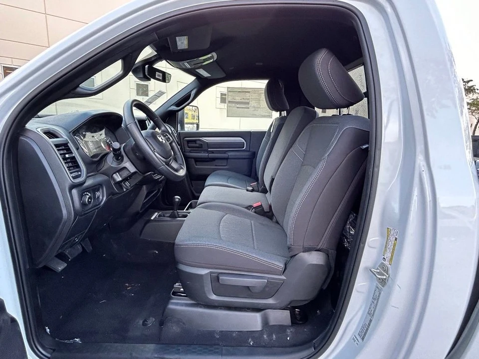 2024 Ram 3500 - Image 9 of 12