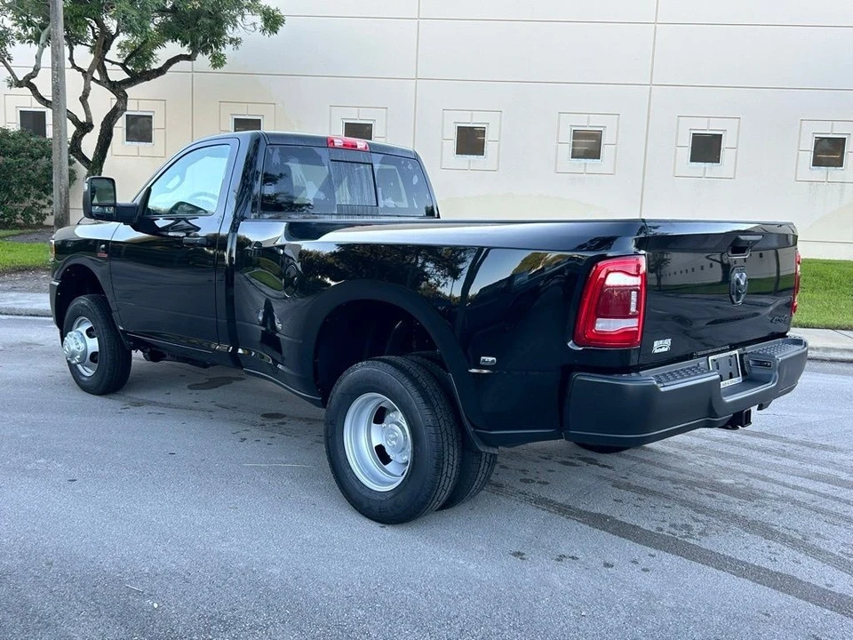 2024 Ram 3500 - Image 6 of 12