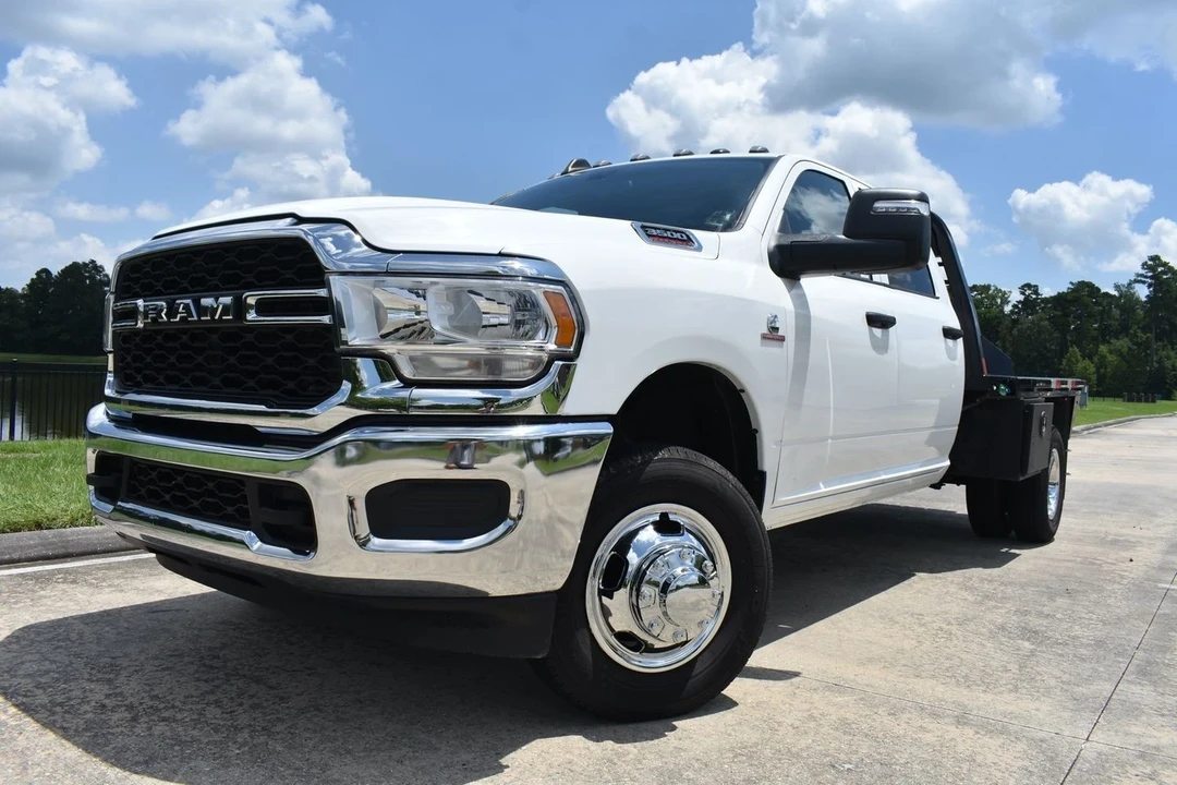 2024 Ram 3500 - Image 11 of 21