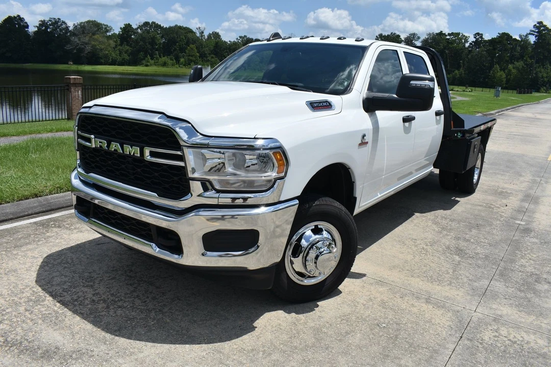 2024 Ram 3500 - Image 10 of 22