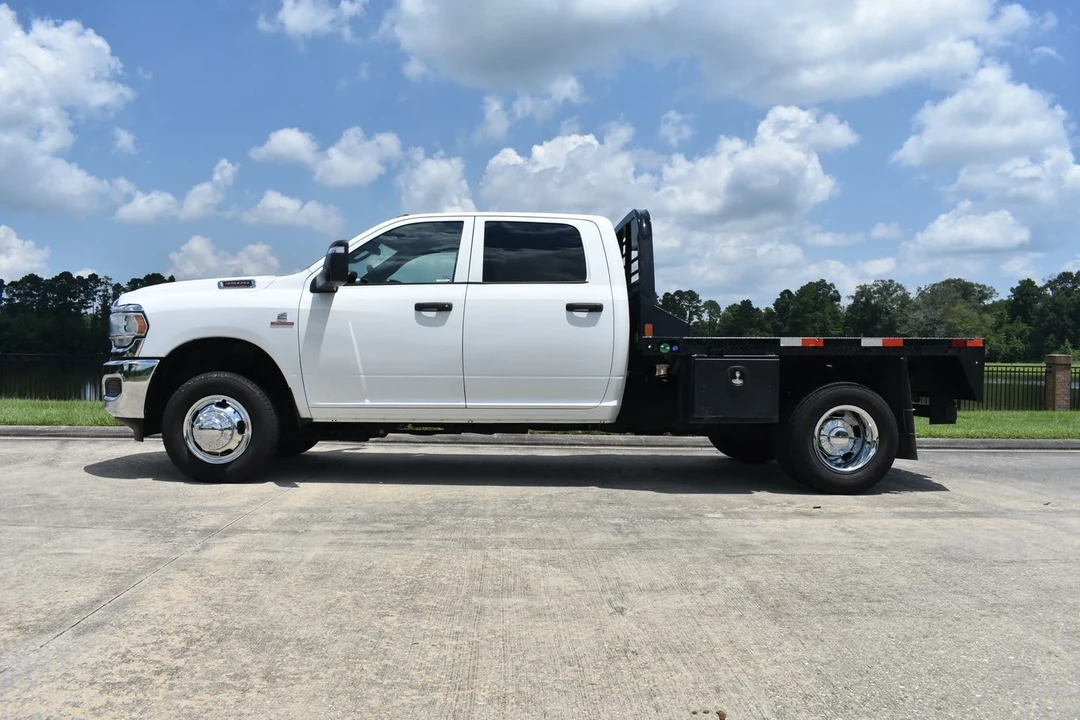 2024 Ram 3500 - Image 9 of 21