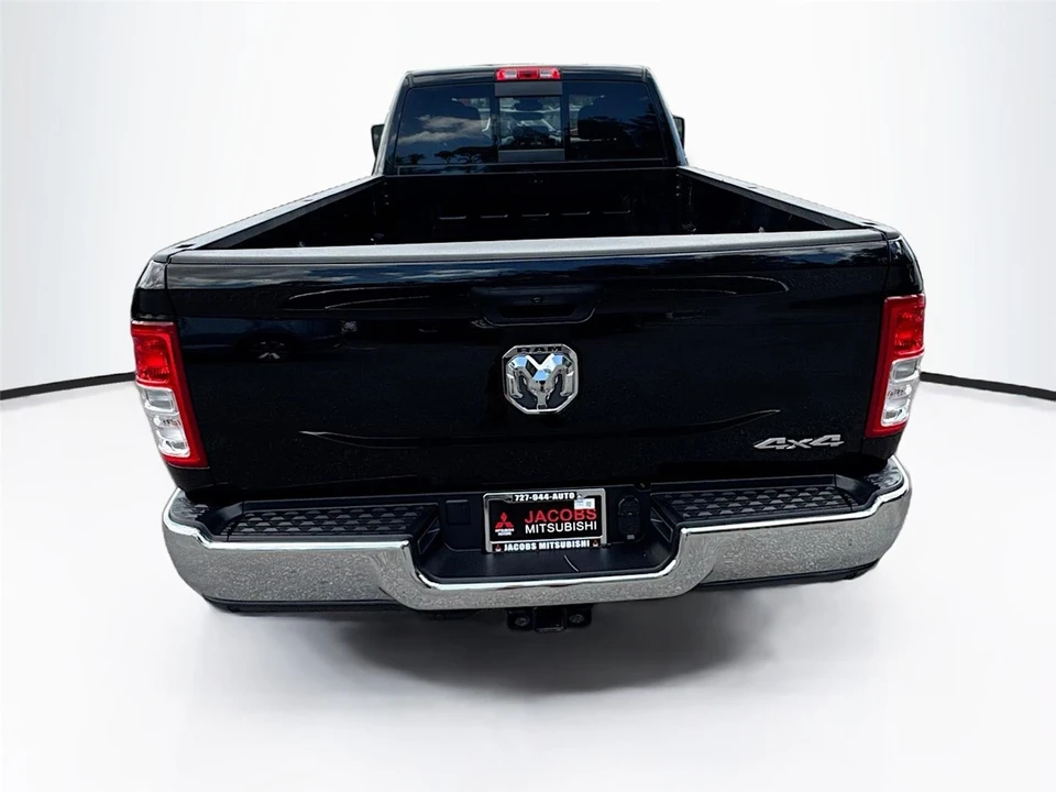 2024 Ram 3500 - Image 26 of 31