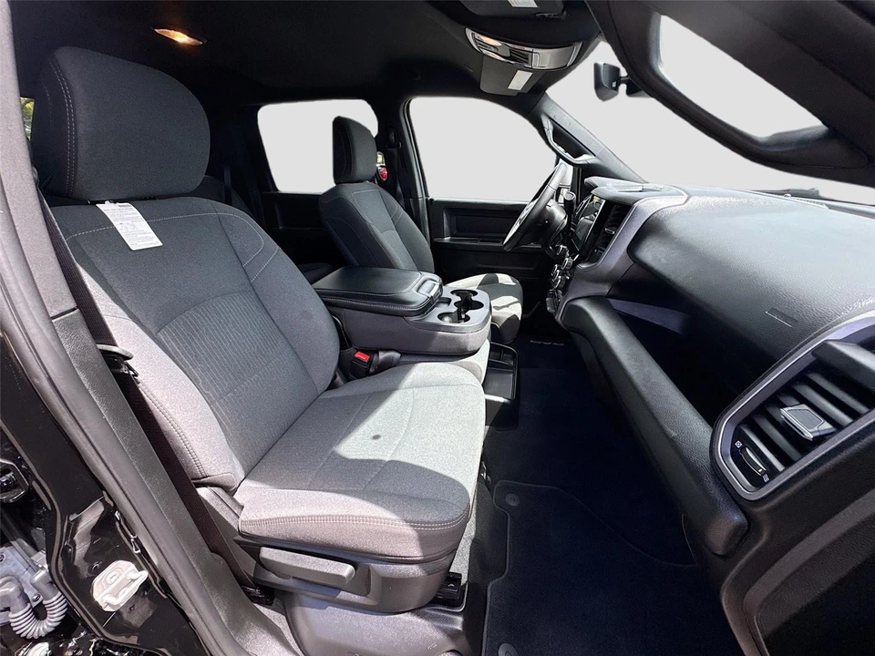 2024 Ram 3500 - Image 22 of 31