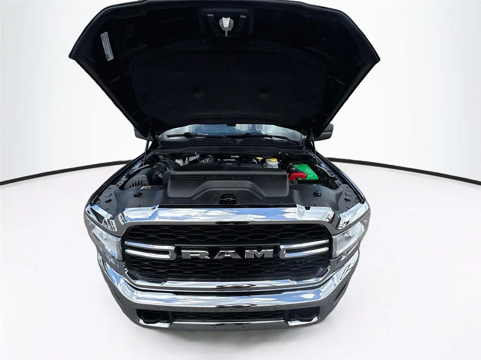 2024 Ram 3500 - Image 27 of 31