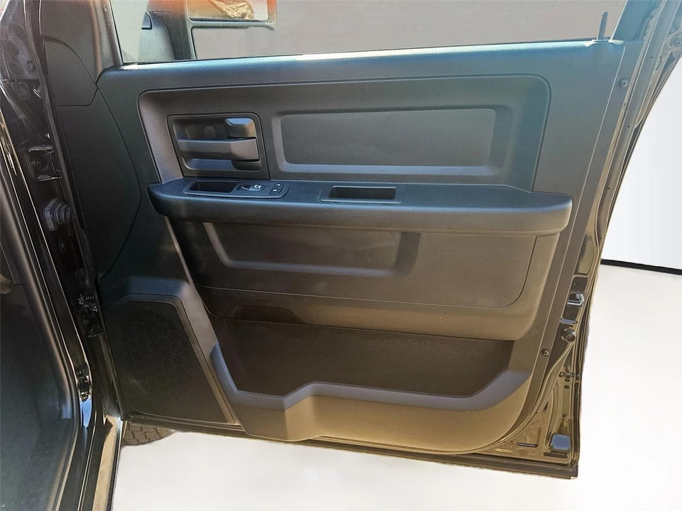 2024 Ram 3500 - Image 12 of 14