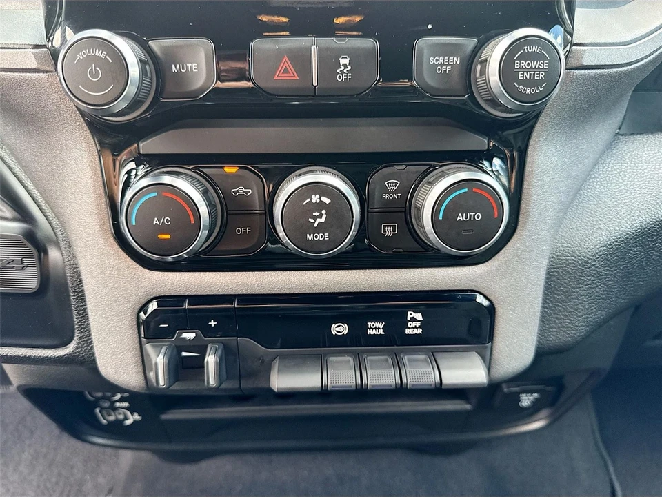 2024 Ram 3500 - Image 13 of 31