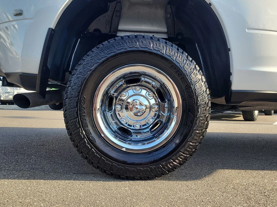 2024 Ram 3500 - Image 5 of 12