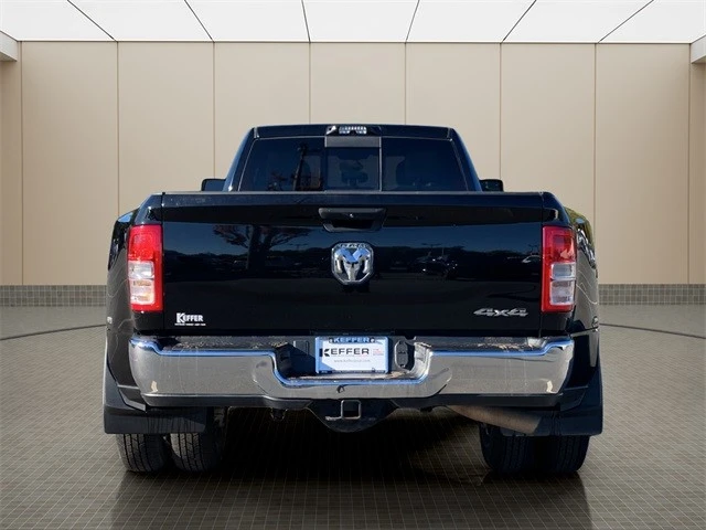 2024 Ram 3500 - Image 4 of 12