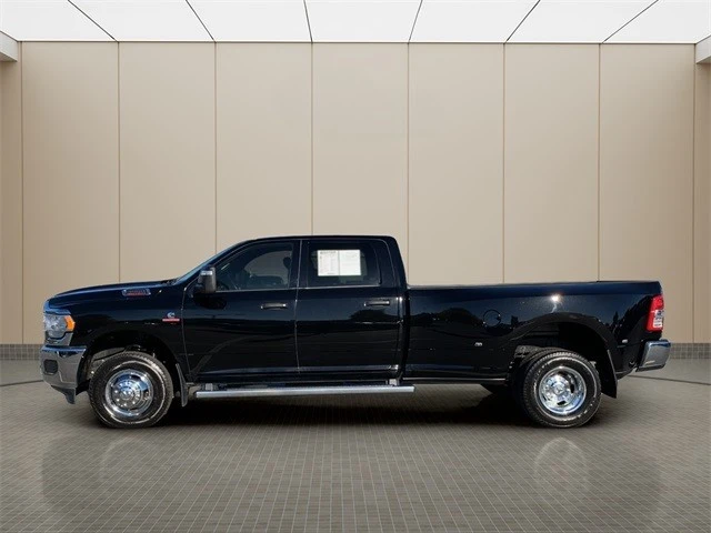 2024 Ram 3500 - Image 2 of 12