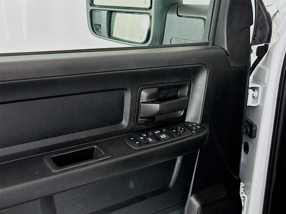 2024 Ram 3500 - Image 16 of 21