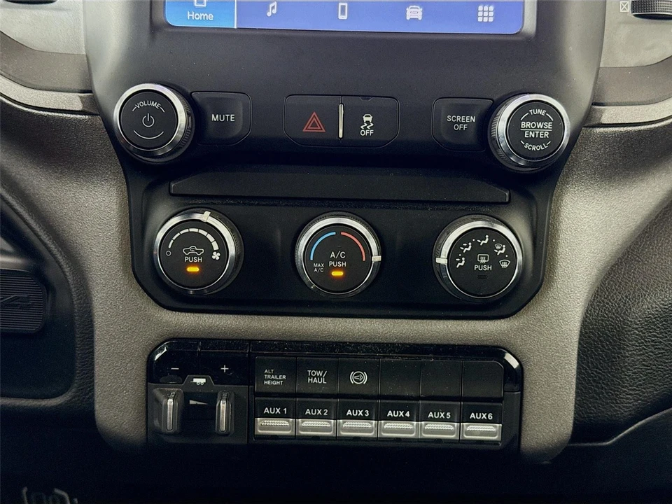2024 Ram 3500 - Image 14 of 21
