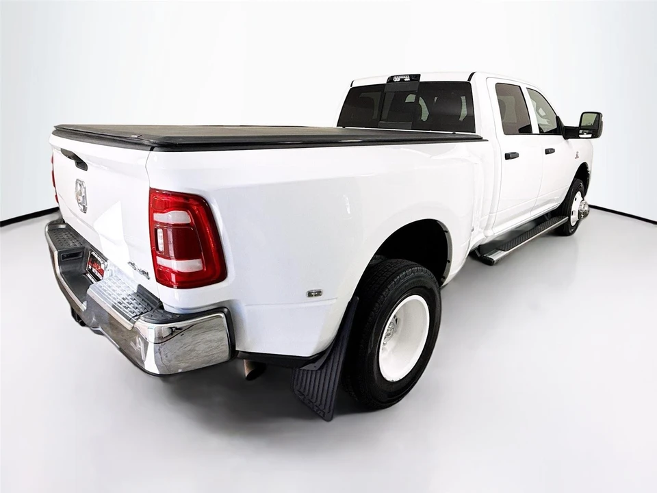 2024 Ram 3500 - Image 7 of 21