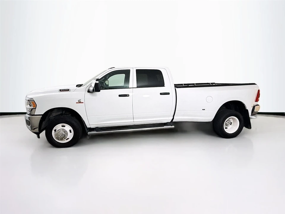 2024 Ram 3500 - Image 4 of 14