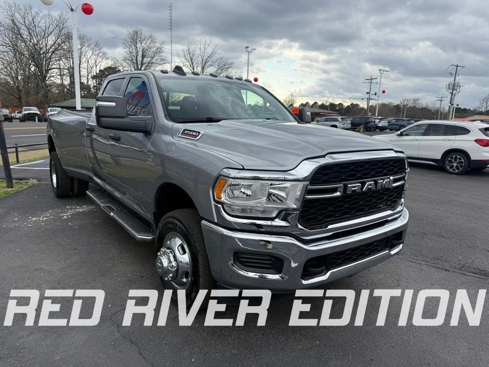 2024 Ram 3500 - Image 3 of 12