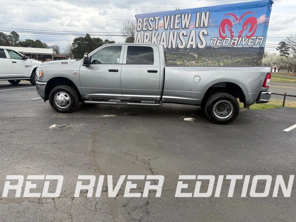 2024 Ram 3500 - Image 8 of 12