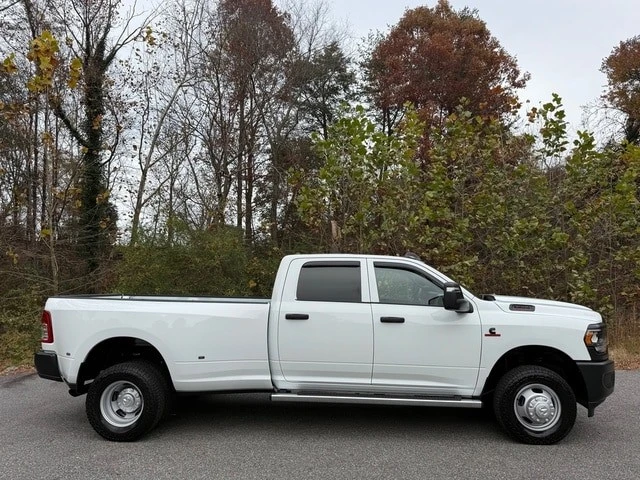2024 Ram 3500 - Image 5 of 12