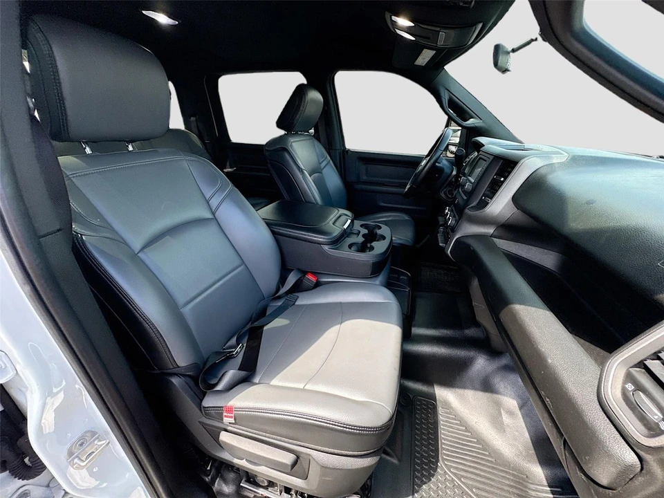 2024 Ram 3500 - Image 22 of 31