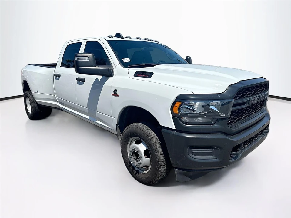 2024 Ram 3500 - Image 7 of 16