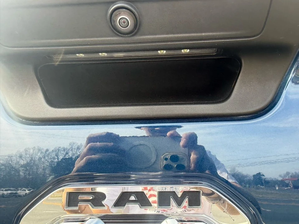 2024 Ram 3500 - Image 12 of 21