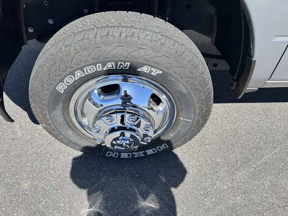 2024 Ram 3500 - Image 15 of 21