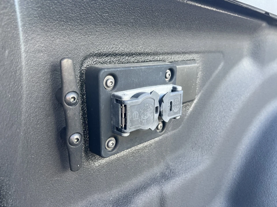 2024 Ram 3500 - Image 12 of 31