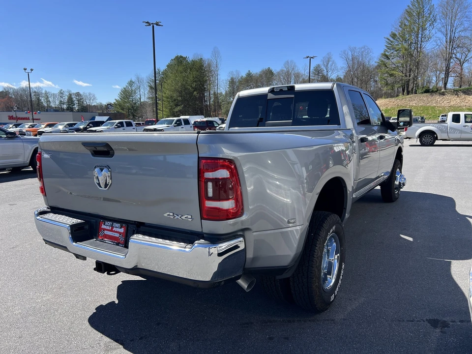 2024 Ram 3500 - Image 3 of 21
