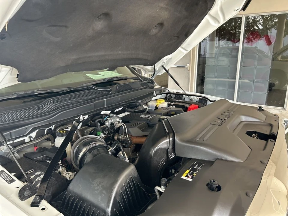 2024 Ram 3500 - Image 11 of 12