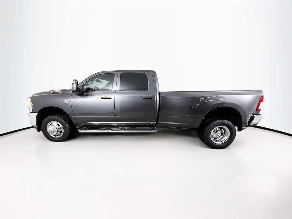 2024 Ram 3500 - Image 4 of 14