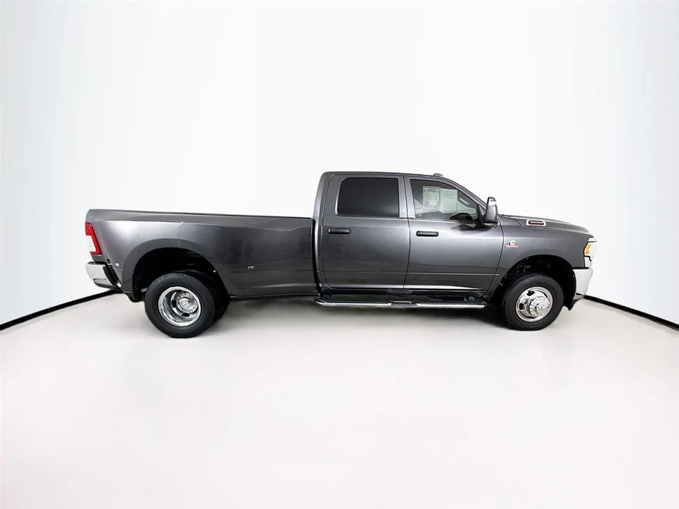 2024 Ram 3500 - Image 7 of 14
