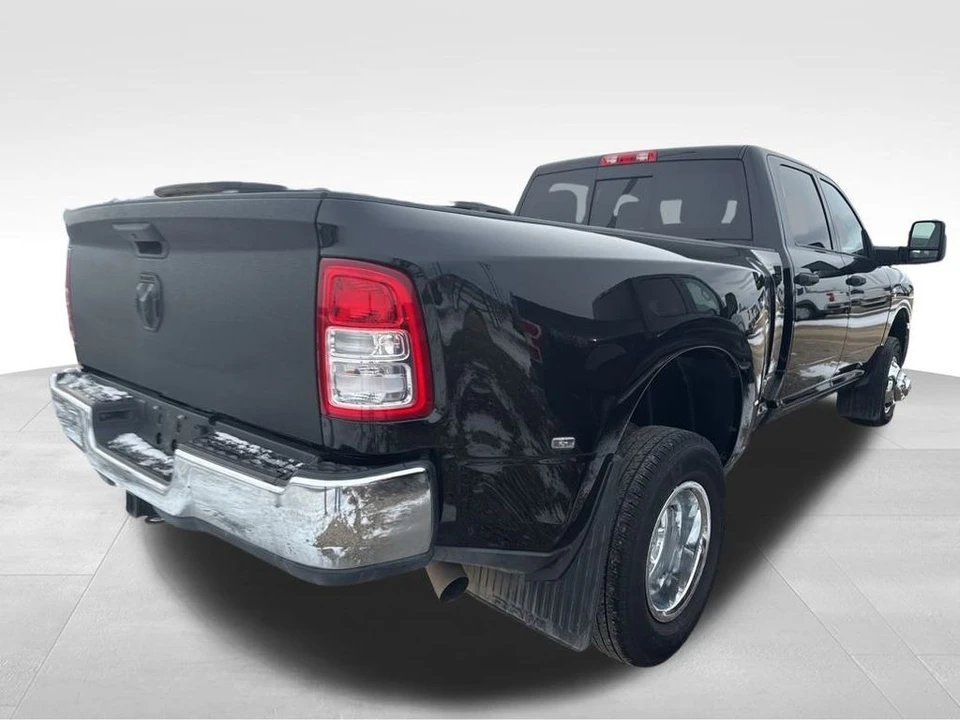 2024 Ram 3500 - Image 3 of 3