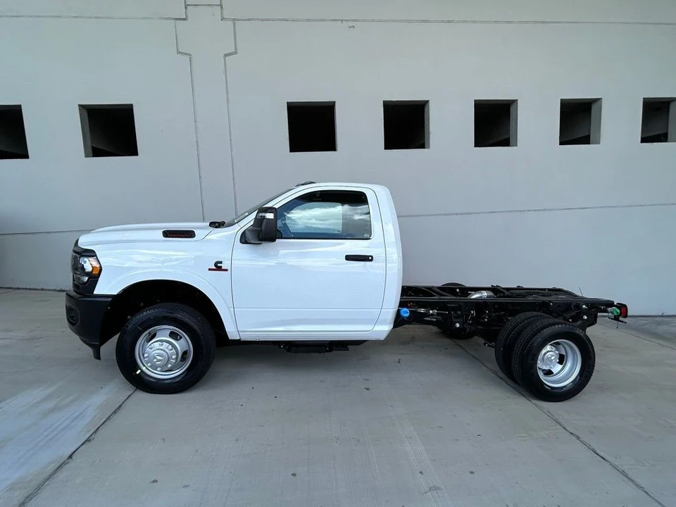 2024 Ram 3500 - Image 6 of 21