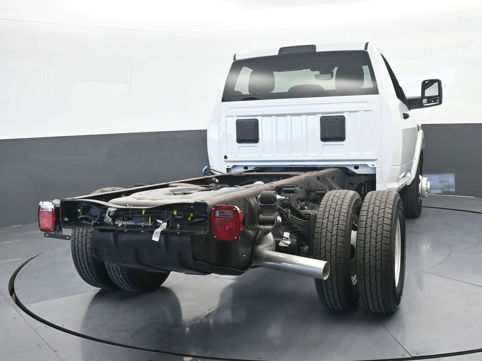 2024 Ram 3500 - Image 5 of 31