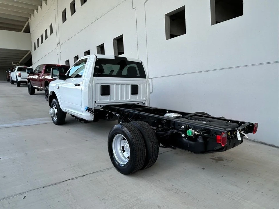 2024 Ram 3500 - Image 5 of 21