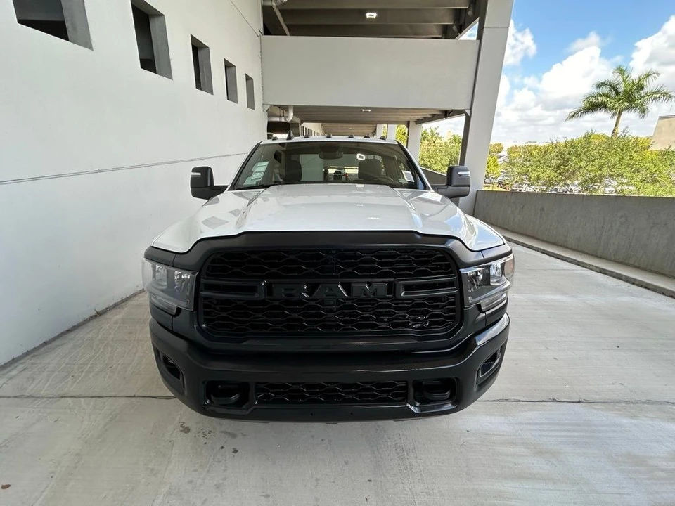 2024 Ram 3500 - Image 7 of 21