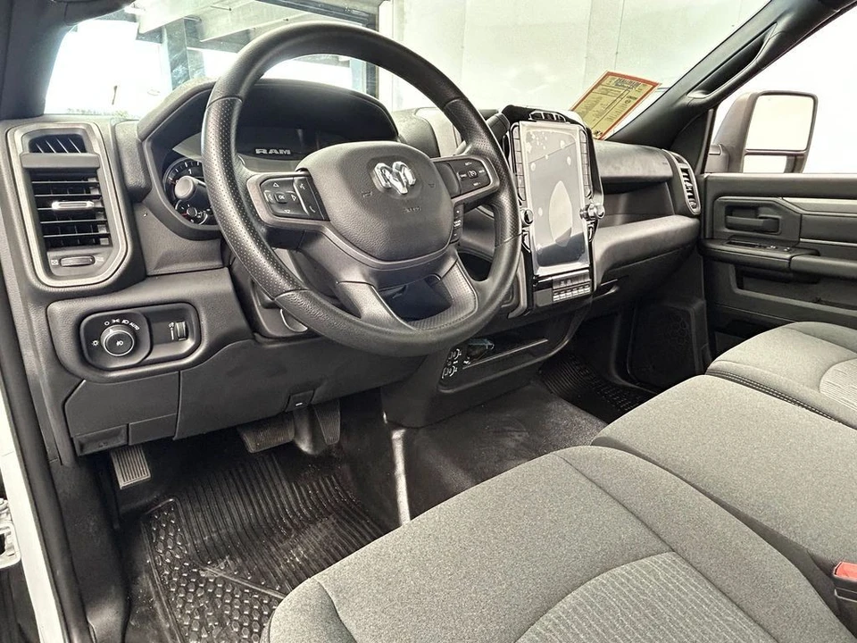 2024 Ram 3500 - Image 13 of 31