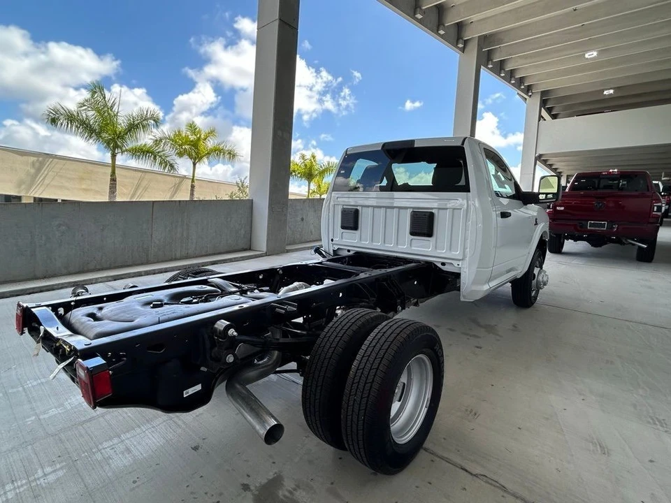2024 Ram 3500 - Image 3 of 21