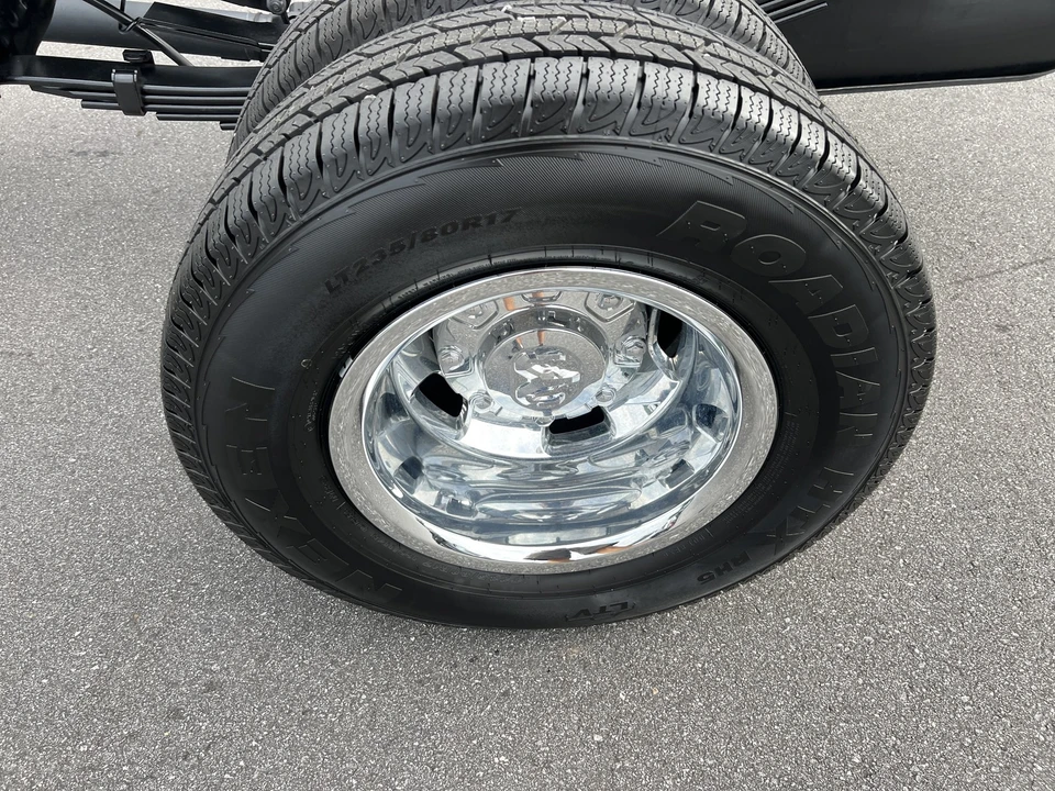 2024 Ram 3500 - Image 10 of 26