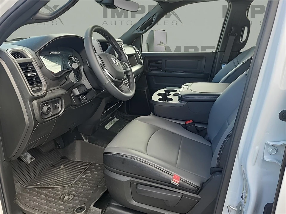 2024 Ram 3500 - Image 9 of 12