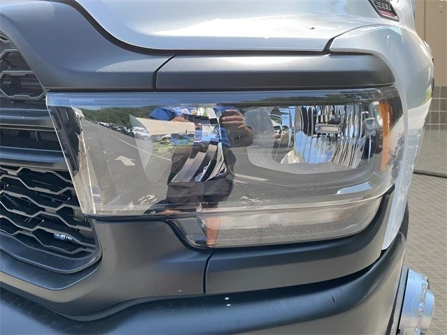 2024 Ram 3500 - Image 10 of 21