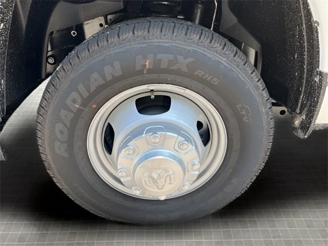 2024 Ram 3500 - Image 11 of 21