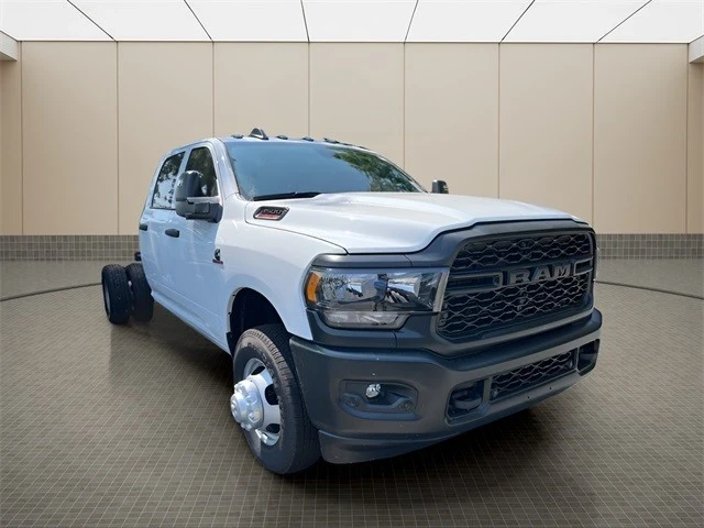 2024 Ram 3500 - Image 7 of 21